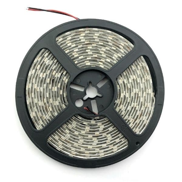 Prémiový LED pásek 120x2835 smd 24W/m, 2400lm/m, voděodolný, teplá, délka 5m - náhled 2