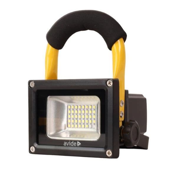 Přenosný USB nabíjecí LED reflektor 10W 800lm, denní, stmívatelný vypínačem, 3 roky záruka - náhled 2